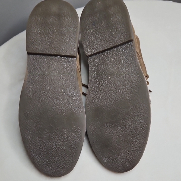 Crown Vintage Brown Chukka Boots with Suede Material and Rounded Toe main image 3